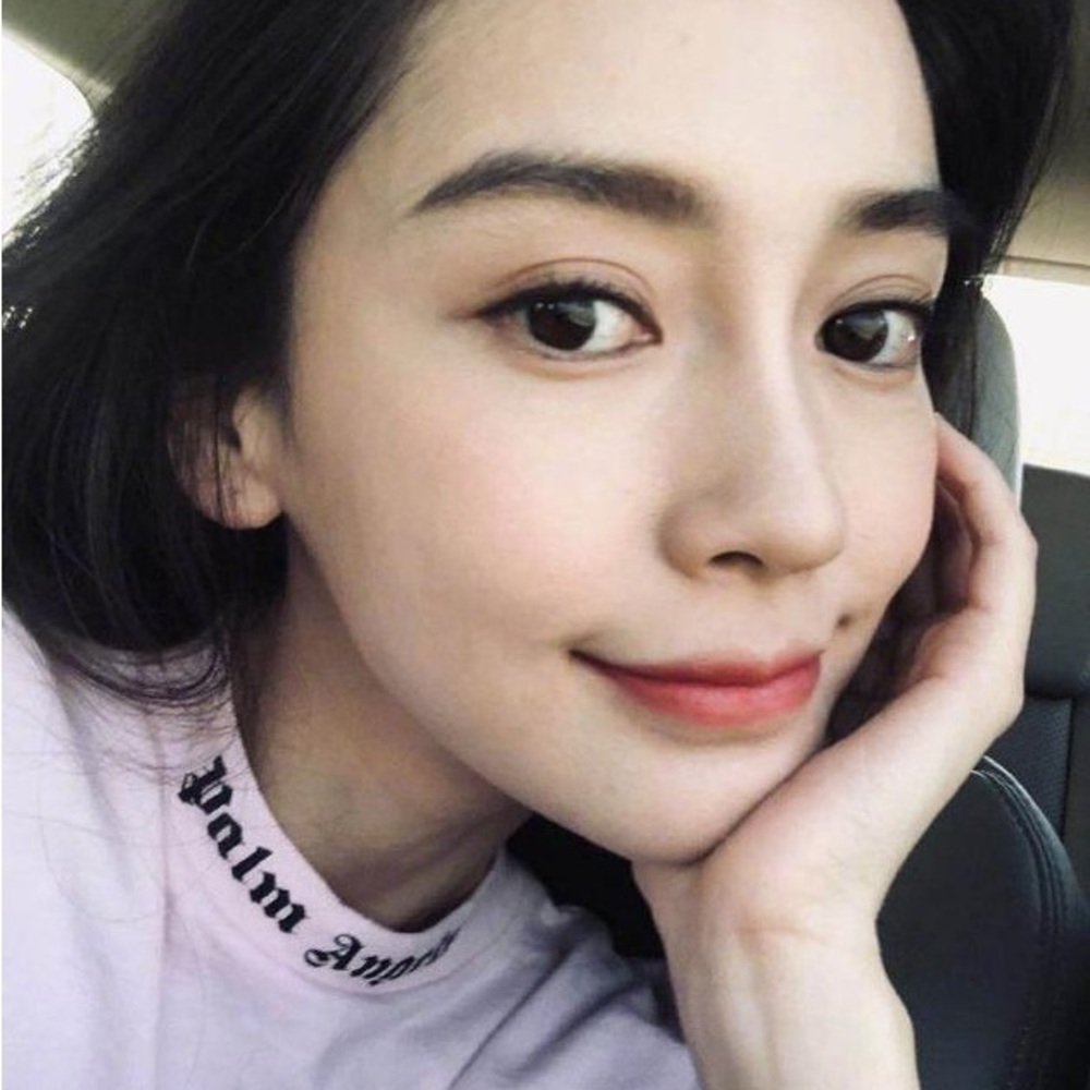 Meet your Posher, Selena